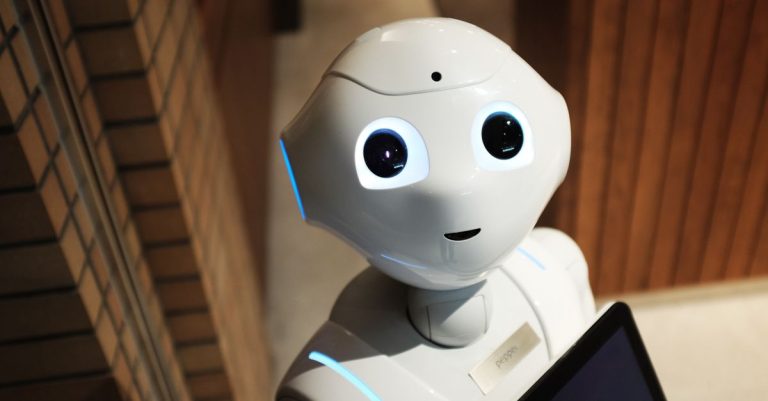 Quelles sont les implications de l&rsquo;intelligence artificielle dans notre quotidien ?