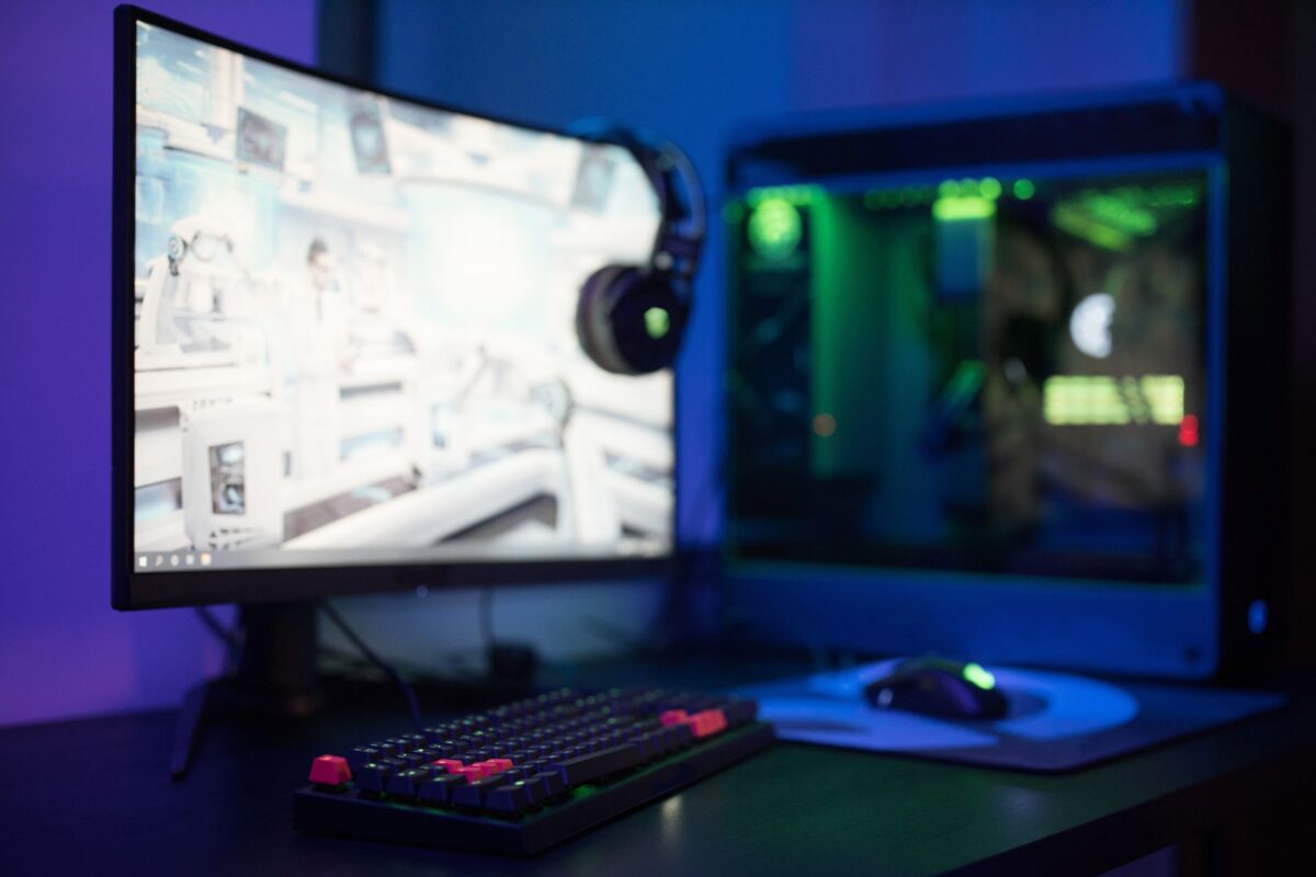 Linux 7.3 : ce que les optimisations du planificateur peuvent changer pour les jeux sur anciens PC